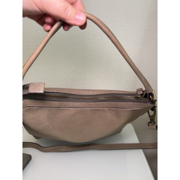 Frye CLAUDE HOBO Shoulder Bag Leather Light Brown 2 Strap Boho Western $398 NEW - Picture 8 of 16